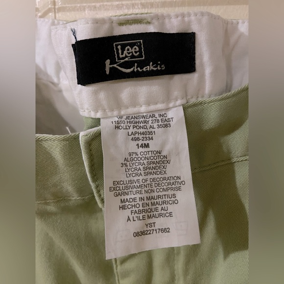 Aloe Green Women’s Stretch Lee Capri Khakis - Picture 4 of 8